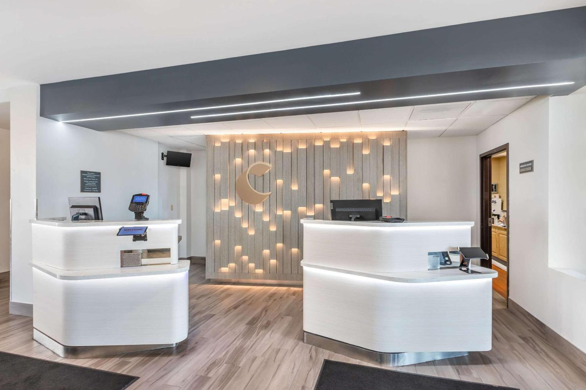 Comfort & - Buffalo Grove