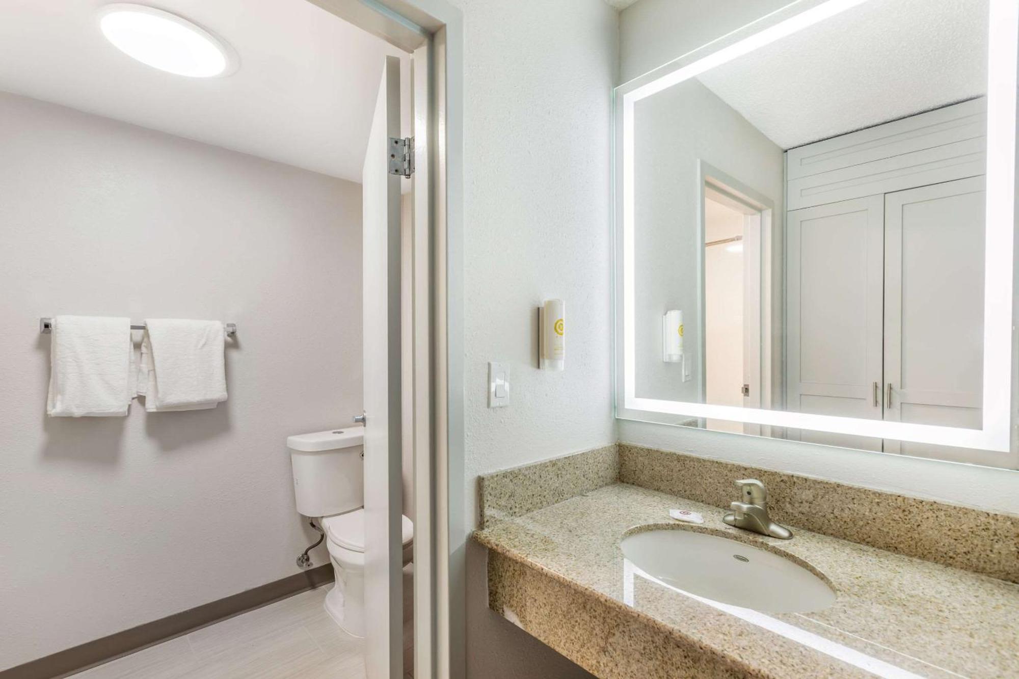 Hotel Comfort & - Buffalo Grove Arlington Heights